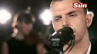 Hurts - Wonderwall [Biz Session]