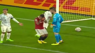 fernandes refuses to drop ball then cries