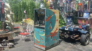 CHICAGO COIN "DEFENDER" MACHINE GUN ARCADE MACHINE 1971 JUNE 30, 2023.