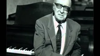 Jean Françaix: La Promenade d'un Musicologue Eclectique (1987)