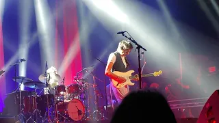 Jeff Beck Performs Little Wing then with Johnny Depp performs The Death and Resurrection Show live!