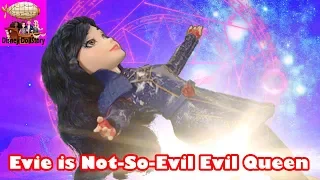 Evie is Not-So-Evil Evil Queen - Episode 20 Disney Descendants Friendship Story Play Series