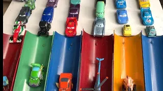 Looking for Lightning McQueen Cars: Lightning McQueen, Chick Hicks, Cruz, Sheriff, Doc Hudson, Guido