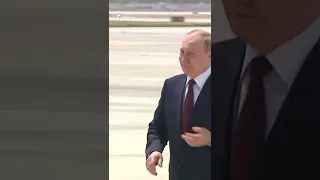 Путина не встретили у самолёта