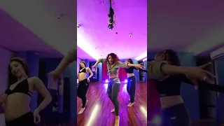 Sensual oriental dance - Enty Hayaty