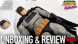 Mafex Batman The Dark Knight Returns Black Suit Unboxing & Review