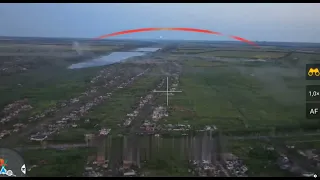 Dron observa batalla en Marinka, Donestk / Дарья Виардо - Бог в меня верит