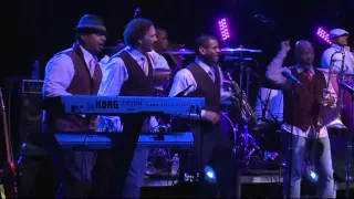 Chuck Brown Performs 'Wind Me Up!'