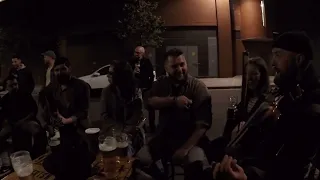 Black Velvet Band -The Irish Rovers cover by Ciarán guitar and Aaron violin. Maddens pub in Belfast