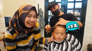 CUKUR RAMBUT MALAH TIDUR 😂 - Anak Lucu Jajan Sendiri | Ali vlog