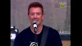 Queens of the Stone Age with Dave Grohl - The Lost Art of Keeping a Secret [Werchter 2002]