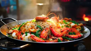 Stir-fried Noodles Master!! Amazing Wok Skill Making Delicious Seafood Noodles and Egg Fried Rice