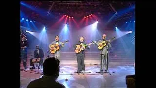 Los Panchos "Sin Un Amor"