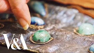 ASMR at the museum | Conserving Vivien Leigh's Cleopatra Cloak | V&A