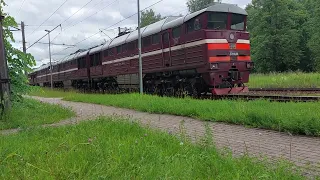2TE116-995+992 (Baltijas Tranzita Serviss) with empty coal wagons passing Jumprava stop