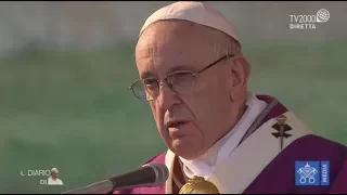 Commemorazione dei defunti, omelia di Papa Francesco al cimitero Laurentino