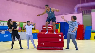 GYMNASTIQUE CHALLENGE EXTRÊME ! (avec Juju Fitcats et mes frères)