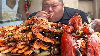 Monkey brother made hard goods  two king crabs  two big dragon  one salt baked and one steamed. Sea