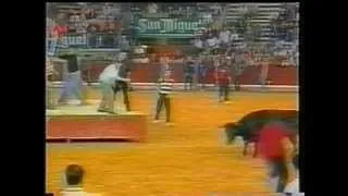 HBA 'bull fight' Australian TV commercial (1998)