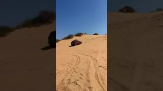 Kia Sportage первый раз выехал на песок