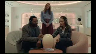 'The Pod Generation' Review: Emilia Clarke & Chiwetel Ejiofor Star in Middling Futuristic Pregnancy