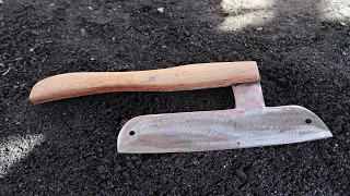 Blacksmithing - Forging A Strang Axe.