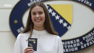 Lani Pudar uručen diplomatski pasoš BiH