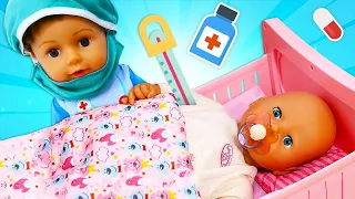 El resfriado de Annabelle. Las muñecas bebés Baby Born. Vídeos de juguetes bebés para niños