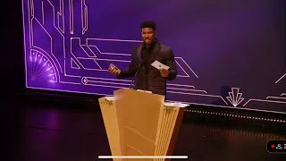 Lowtiergod Gets Booed  at Streamer Awards