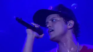 WHEN I WAS YOUR MAN - BRUNO MARS (PINKPOP 2018)