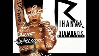 Rihanna - Diamonds "Mono" (Live on SNL)