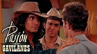 Pasion de Gavilanes - Juan y Oscar vienen a la hacienda Trueba para ayudar a Franco