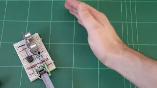 Projects using the ATtiny10 Microcontroller IC - Wireless Music Box using Ultrasonics