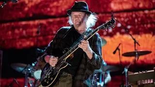 Neil Young & Promise of the Real - Rockin' in the Free World (Live at Farm Aid 2019)