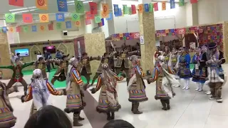 Эвенкийский танец "подражания куропаткам" на "Мире Сибири"