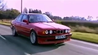 Красная BMW ALPINA B10 3 5 E34