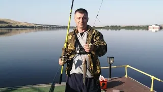 Рыбалка летом на Волге по дороге на Чёрное море!
