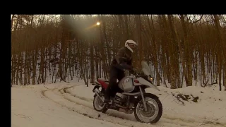 Bmw Gs 1150 Off Road, snow, fast driving and crash