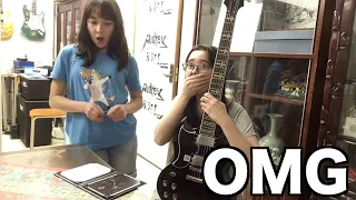 Audrey Gets a Tony Iommi Signature SG Guitar from a fan! エレキSGがファンの方から届いた！