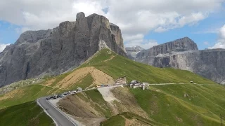 Passo Sella HD - Sellajoch - Sella Pass / Dolomites