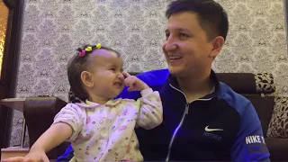 Baby and Daddy Funny Moments - Funny Baby Video / Младенец с папой  Смешное детское видео