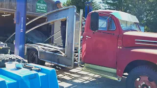Sheathing in the tubing construction | 1948 Ford Concept Car Hauler 🚚