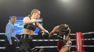 Melissa Mortensen vs. Naiara Olmedo, 1st round.