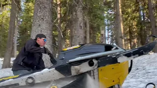 EXTREME Snowmobiling on vintage sleds!!!
