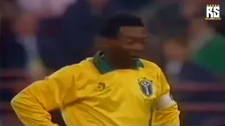 EVEN AT 50 YEARS OLD, LOOK WHAT PELÉ DID IN THIS FRIENDLY GAME IN ITALY!