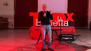 Sonnambulismo a marcia indietro | Andrea Alessandrino | TEDxBarlettaSalon