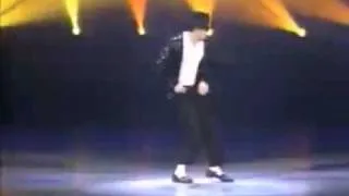 Michael Jacksons best Moonwalk ever