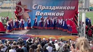 "Вдоль да по улице" - хор русской песни "Щедрый вечер"