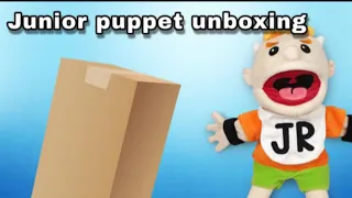 Unboxing the junior puppet from SML!
