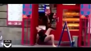 самых сексуальных пьяных девочек  приколы    Sexy Drunk Girls Fails 2013